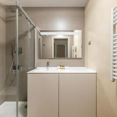 Triangle D'or, Magnifique 2p, Vue Mer, Piscine, Parking, Proche Monaco * Roquebrune-Cap-Martin